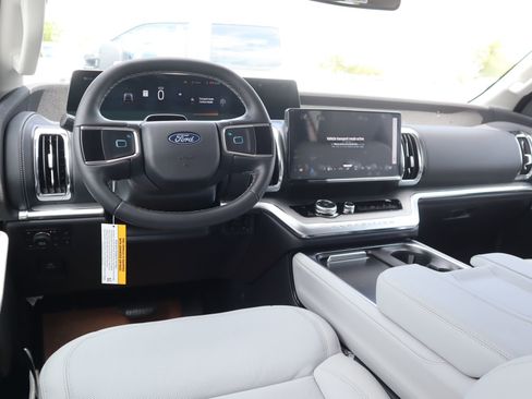 New 2026 Ford Expedition Platinum AWD/4WD image 2