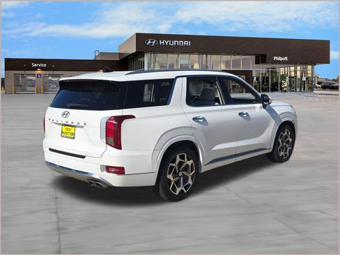 Used 2022 Hyundai Palisade Calligraphy image 9