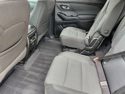 Used 2023 Chevrolet Traverse LT FWD image 30
