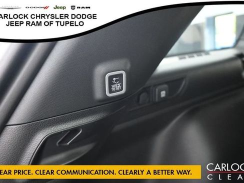 Used 2023 Jeep Grand Cherokee Limited AWD/4WD image 30