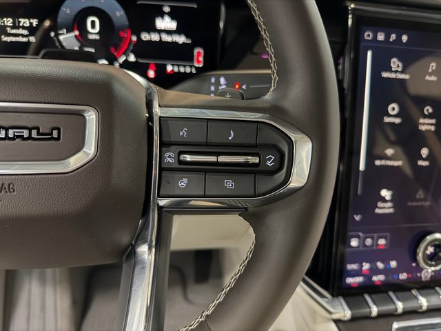Used 2024 GMC Acadia Denali w/ Super Cruise Package FWD image 19