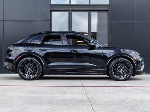 New 2026 Porsche Macan GTS Electric AWD/4WD image 12