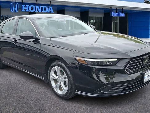 Certified 2025 Honda Accord LX image 2
