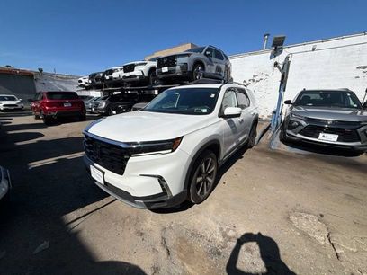 Certified 2023 Honda Pilot Touring