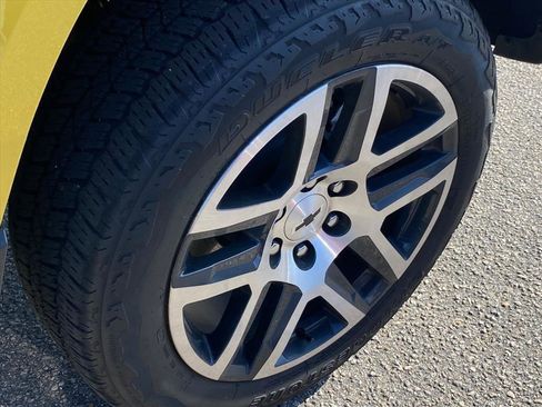 Used 2023 Chevrolet Colorado Z71 w/ Z71 Convenience Package 2 image 25