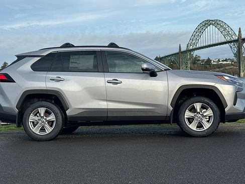 New 2025 Toyota RAV4 XLE w/ Convenience Package image 4