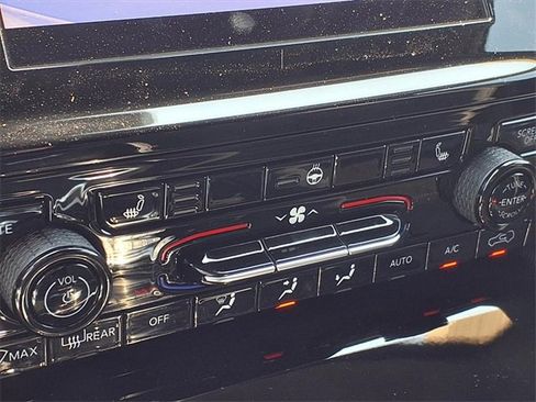 New 2025 Jeep Grand Cherokee L Laredo w/ Luxury Tech Group I image 10