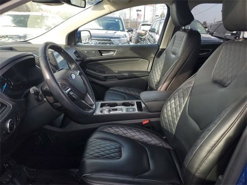 Certified 2023 Ford Edge Titanium image 10