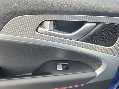 Used 2023 Genesis G70 2.0T w/ Sport Prestige Package image 29