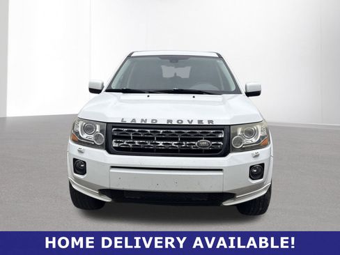 Used 2015 Land Rover LR2 HSE LUX image 2