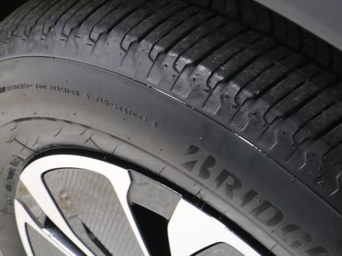 Used 2024 Chevrolet Blazer EV LT image 20