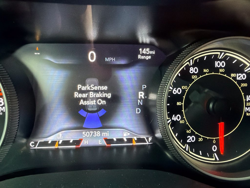 Used 2021 Jeep Cherokee Trailhawk AWD/4WD image 9