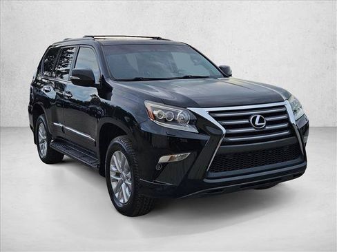 Used 2016 Lexus GX 460 w/ Premium Package AWD/4WD image 3