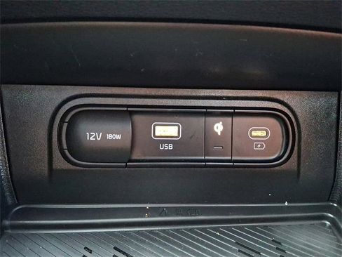 Certified 2023 Kia Sportage SX image 24