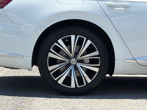 Used 2019 Volkswagen Arteon SE AWD/4WD image 6