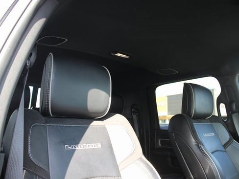 Used 2024 RAM 3500 Laramie w/ Night Edition image 33