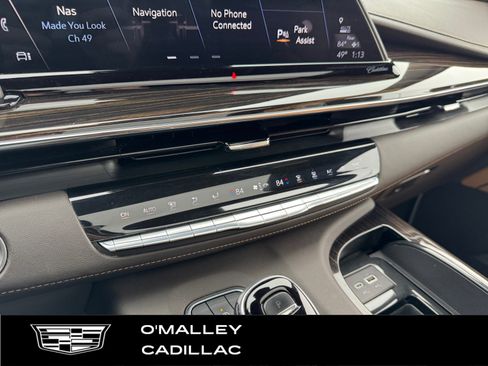 Used 2021 Cadillac Escalade Premium Luxury w/ LPO, Radiant Package image 21