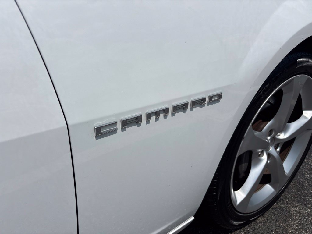 Used 2013 Chevrolet Camaro SS RWD image 9