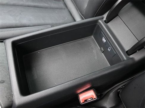 Used 2019 Audi A4 2.0T Premium w/ Convenience Package image 14