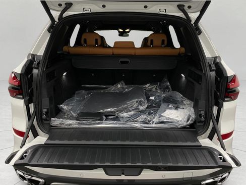 New 2026 BMW X5 M60i AWD/4WD image 43
