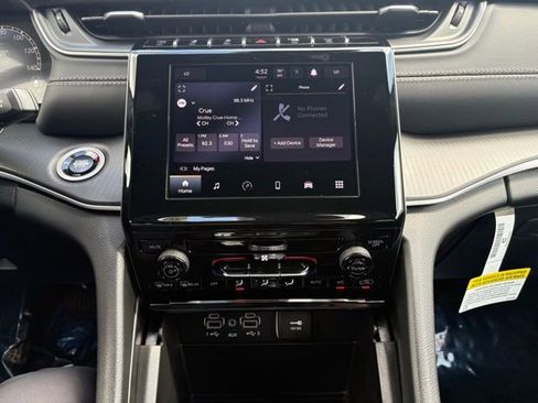 New 2026 Jeep Grand Cherokee 2WD image 16