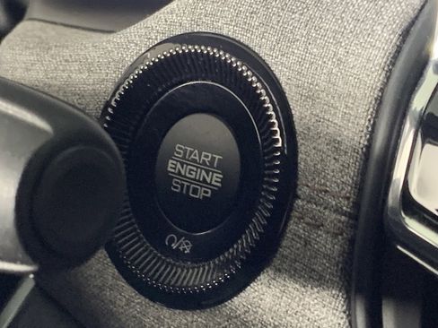 Used 2022 Jeep Compass Latitude image 28