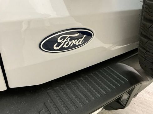 New 2026 Ford Bronco Badlands AWD/4WD image 7