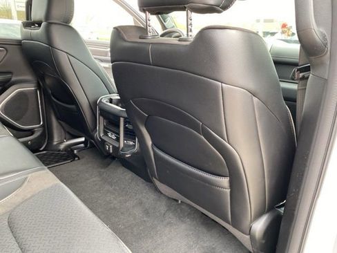 Used 2023 RAM 1500 Laramie AWD/4WD image 33