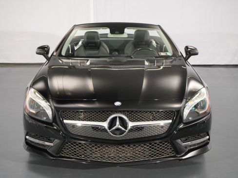 Used 2014 Mercedes-Benz SL 550 image 9