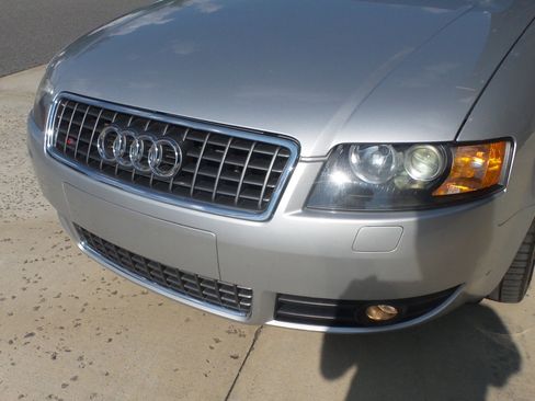 Used 2005 Audi S4 Cabriolet image 76