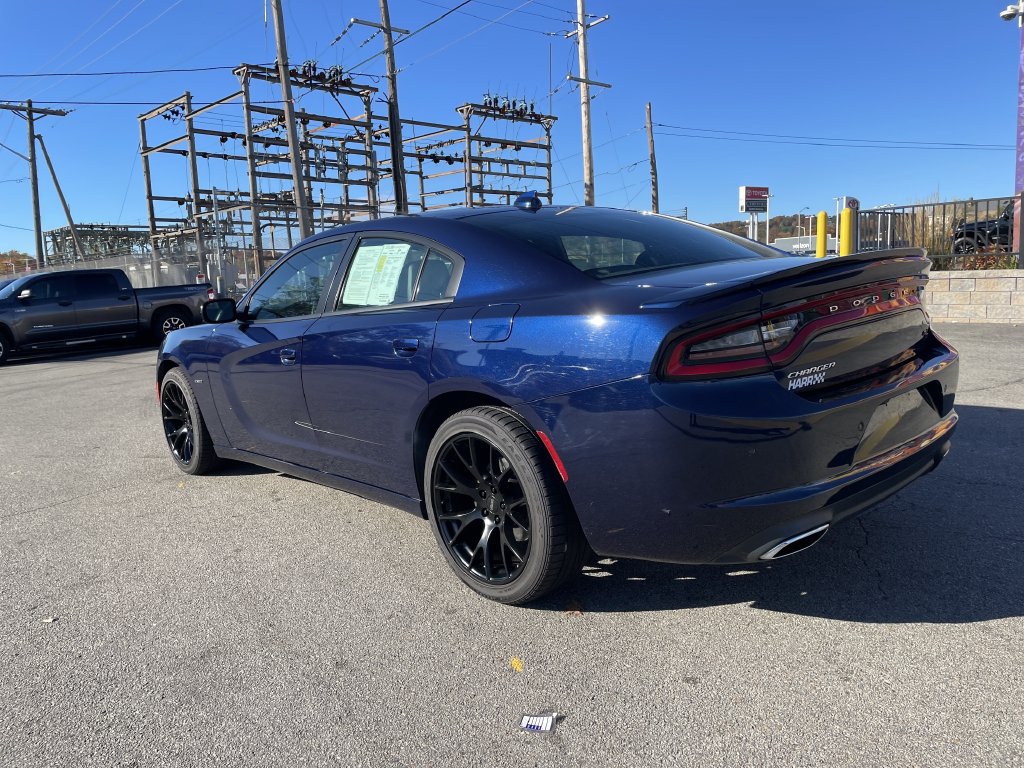 Used 2016 Dodge Charger R/T RWD image 3