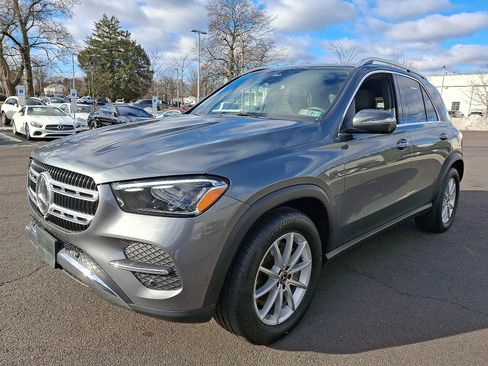 Used 2024 Mercedes-Benz GLE 450e 4MATIC image 3