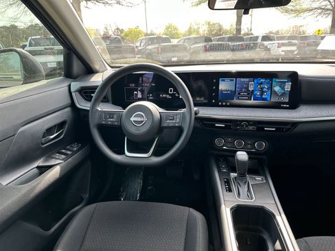 New 2026 Nissan Kicks S image 20