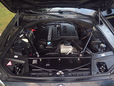 Used 2016 BMW 535i xDrive Sedan w/ Driver Assistance Package image 37