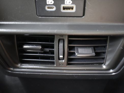 Used 2022 Nissan Murano SV image 43