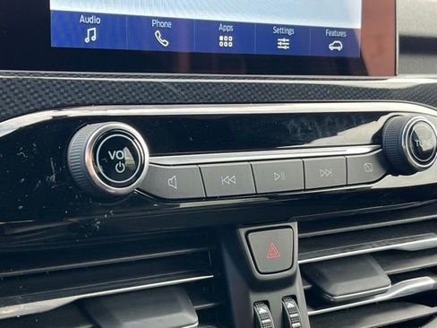 Used 2025 Ford Escape ST-Line Select image 25