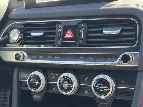 Used 2021 Genesis G70 3.3T w/ Sport Package image 23