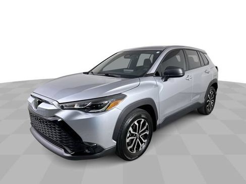 Used 2025 Toyota Corolla Cross AWD Hybrid image 4