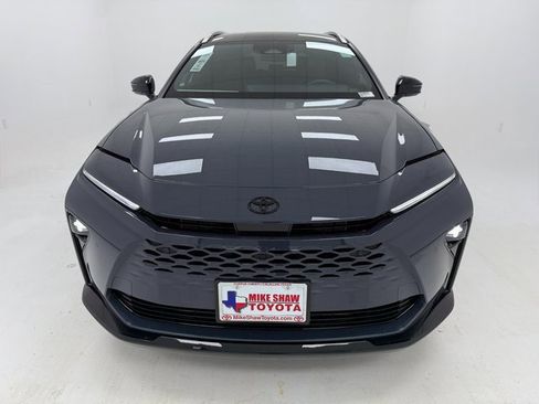 New 2026 Toyota Crown Signia Limited w/ Advanced Technology Package image 3