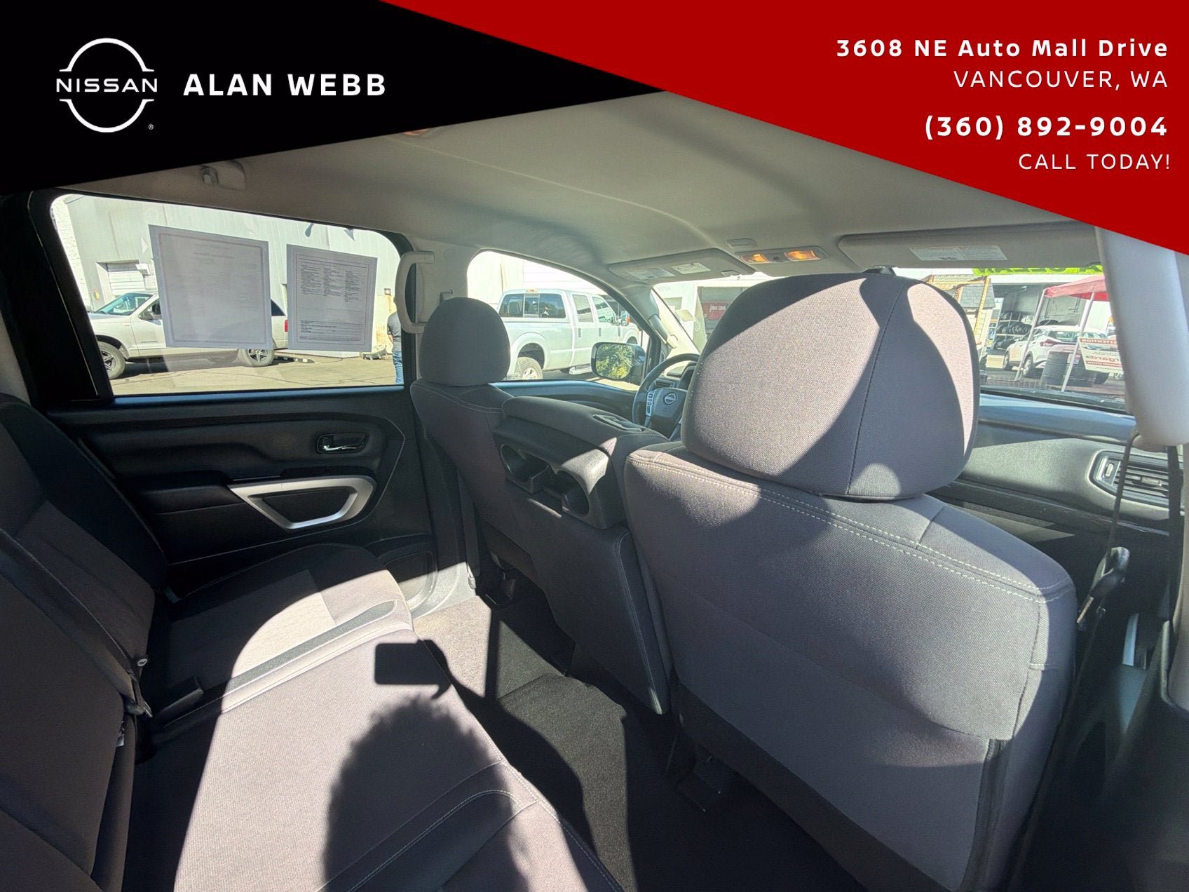 Used 2023 Nissan Titan SV AWD/4WD image 24