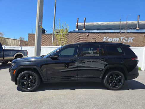 Used 2021 Jeep Grand Cherokee L Laredo AWD/4WD image 11