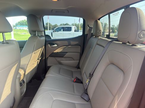 Used 2016 GMC Canyon SLT w/ Driver Alert Package AWD/4WD image 5