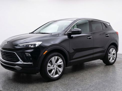 Used 2025 Buick Encore GX Preferred FWD image 3