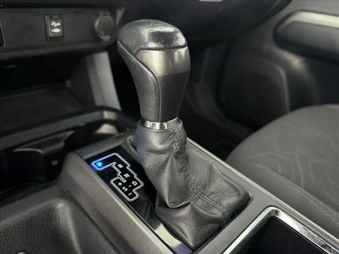 Used 2017 Toyota Tacoma TRD Off-Road AWD/4WD image 30