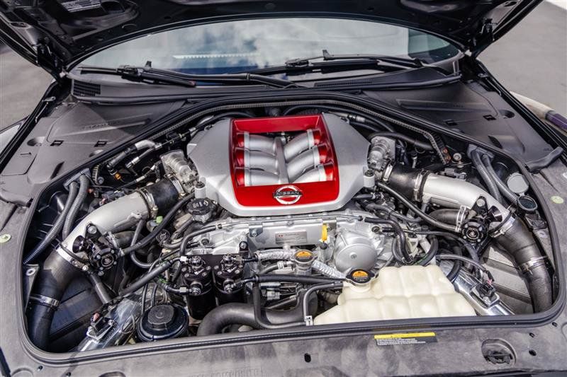 Used 2015 Nissan GT-R Black Edition AWD/4WD image 44