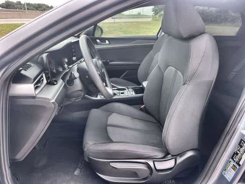 Used 2023 Kia K5 LXS image 11