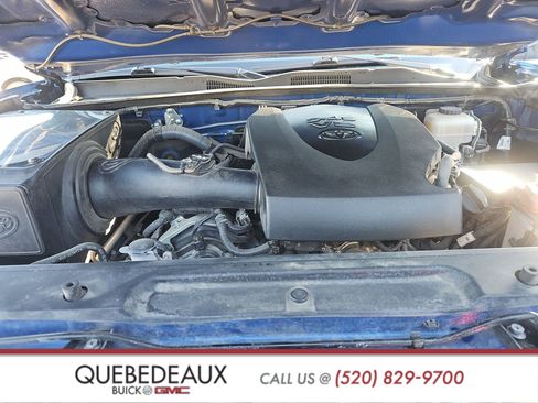 Used 2017 Toyota Tacoma TRD Off-Road image 21