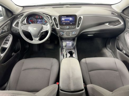 Used 2024 Chevrolet Malibu LT image 16