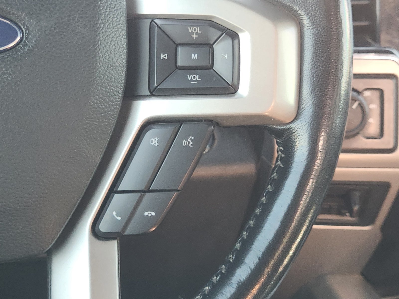 Used 2022 Ford F250 4x4 Crew Cab Super Duty image 32