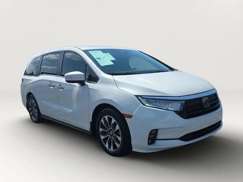Used 2023 Honda Odyssey EX-L image 3